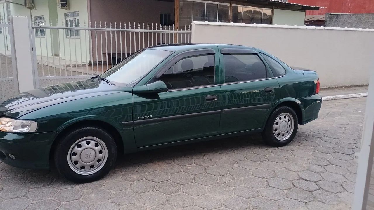 Chevrolet Vectra GL 2.2 / 2.0 MPFI 2000