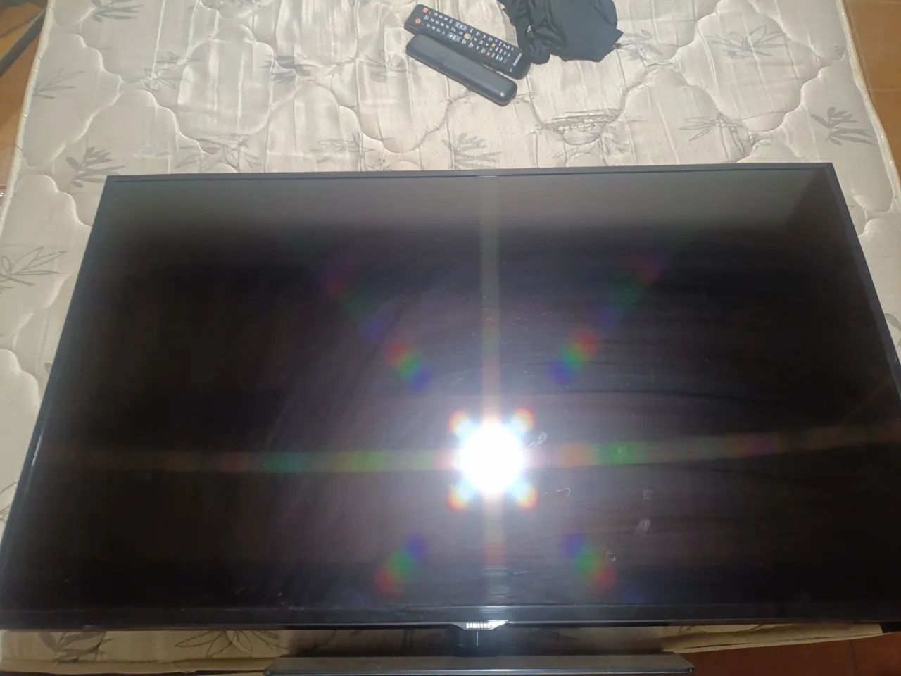 vendo TV 48 sansung - Foto 2
