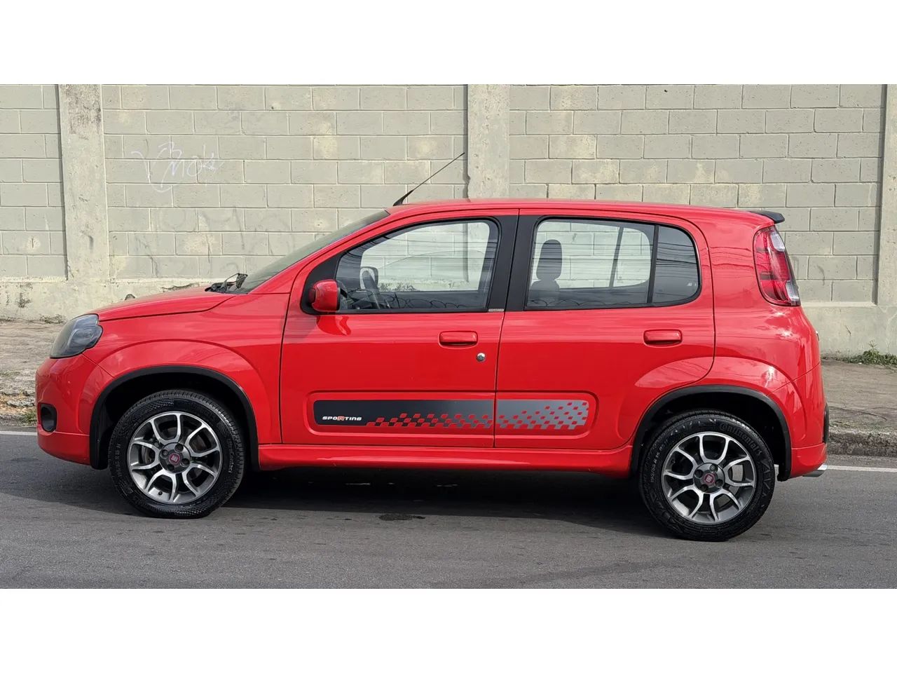 Fiat Uno Sporting 1.4 EVO Fire Flex 8V 4P 2013 - Foto 3