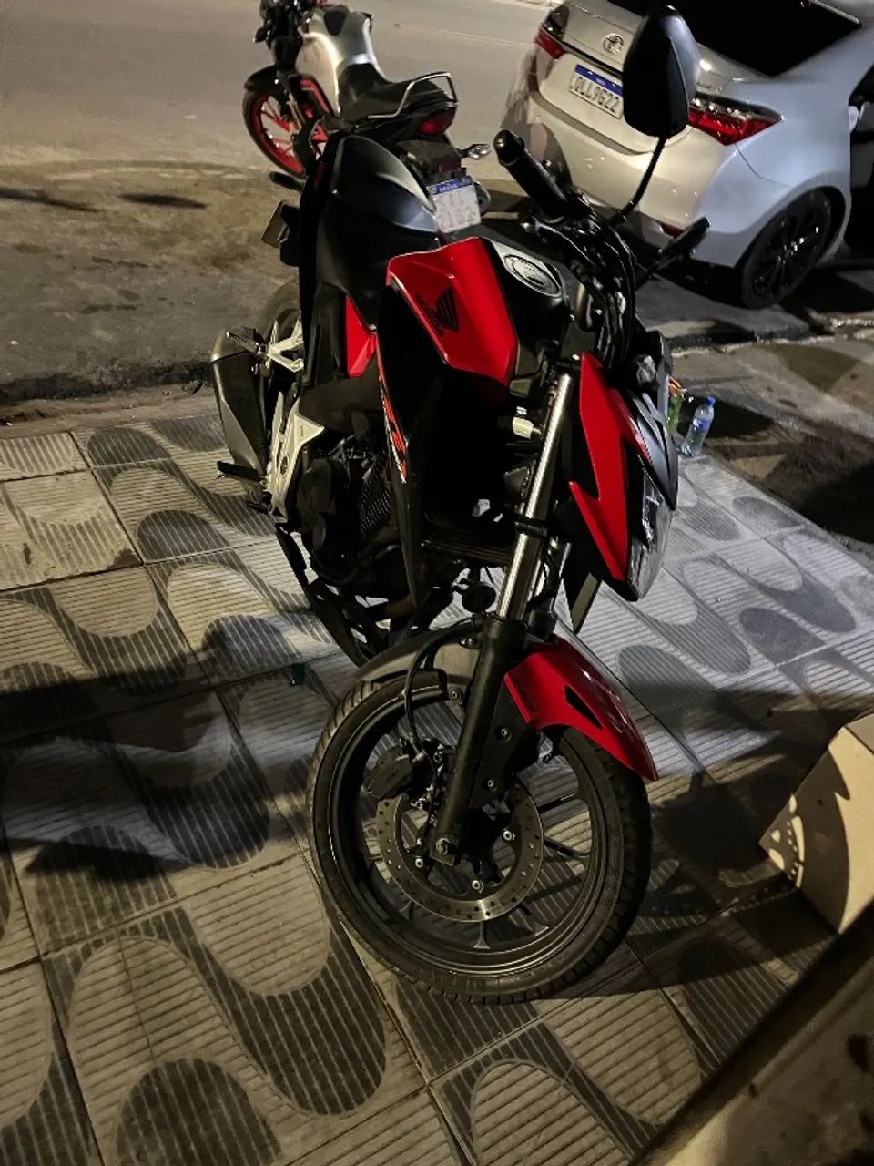 CB 300f 2024 - Foto 2