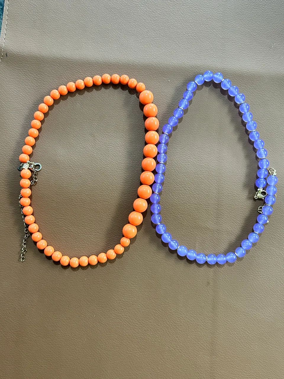 2 colares Pérolas por 20,00