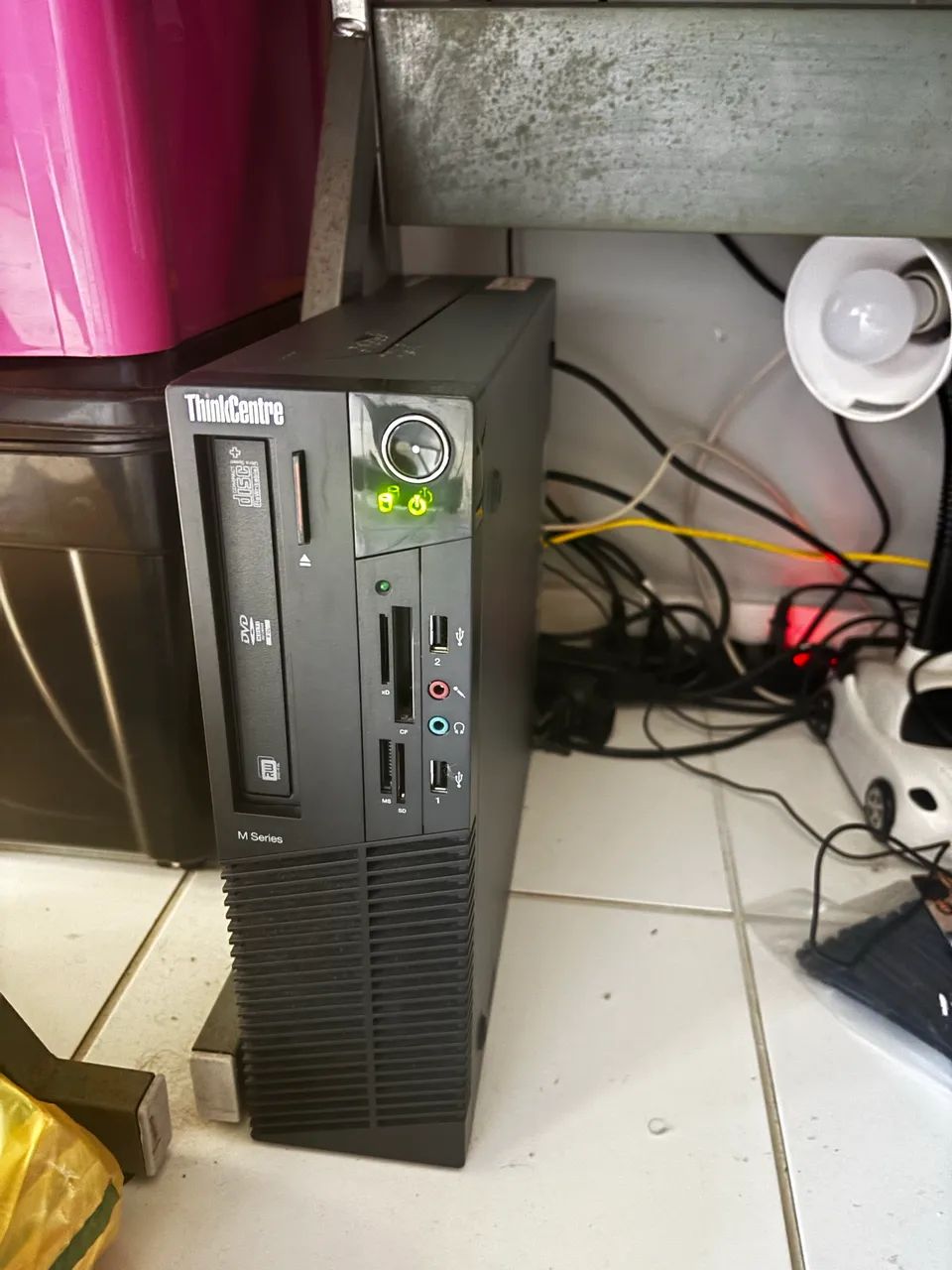 Computador de Mesa de 1 Tera de e monitor de 24 polegadas em perfeito estado - Foto 2