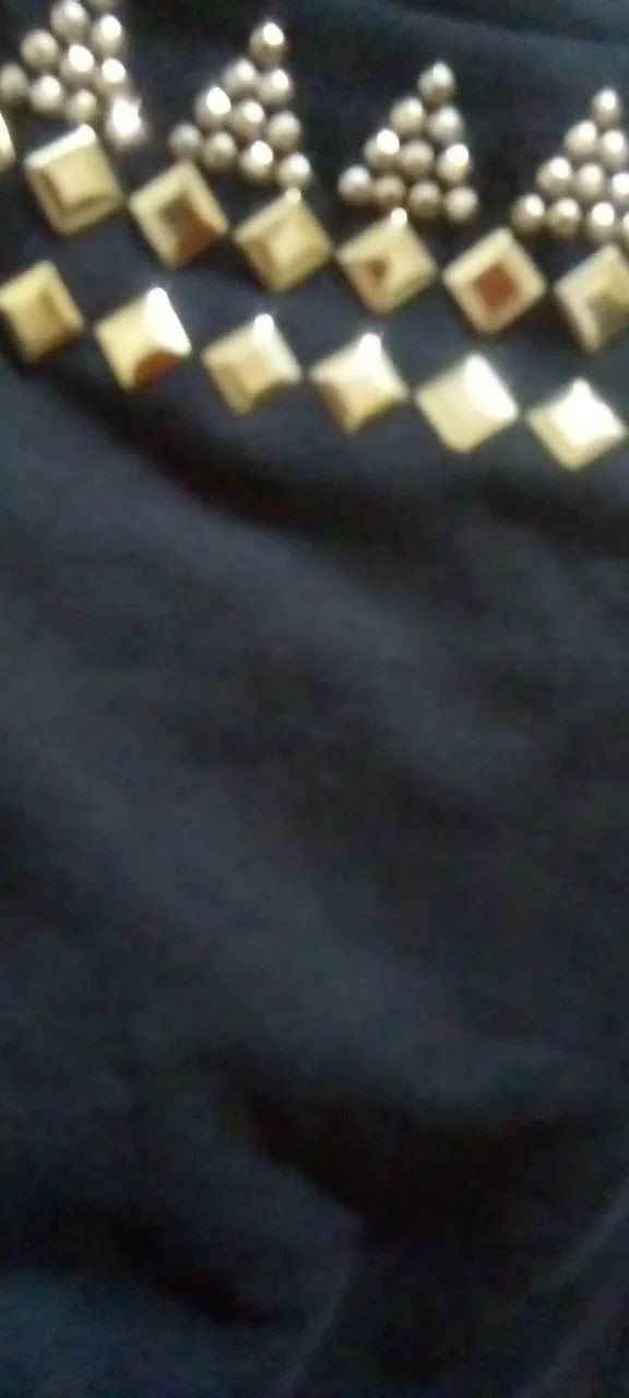 Blusa preta com brilho M - Foto 4