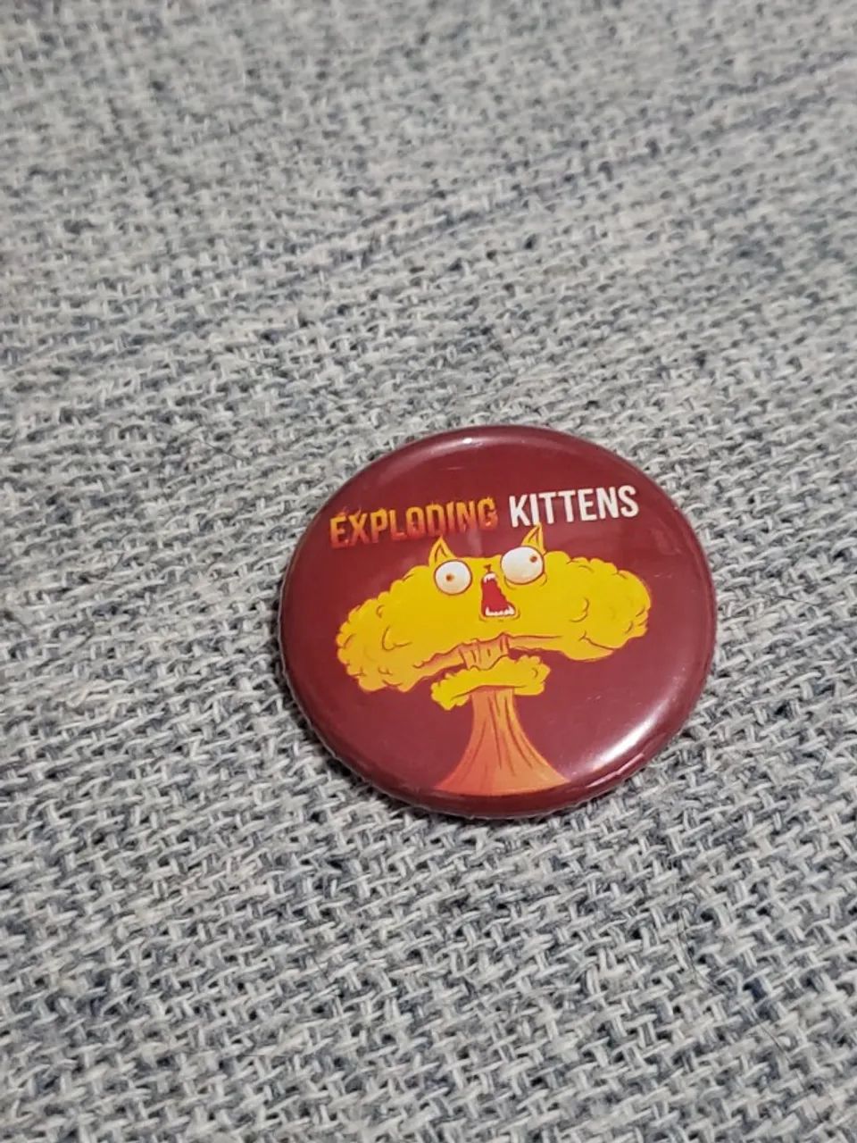 botton exploding kittens ccxp - cat gato broche