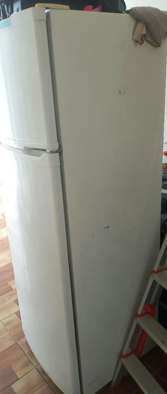 Geladeira com defeito  - Foto 2