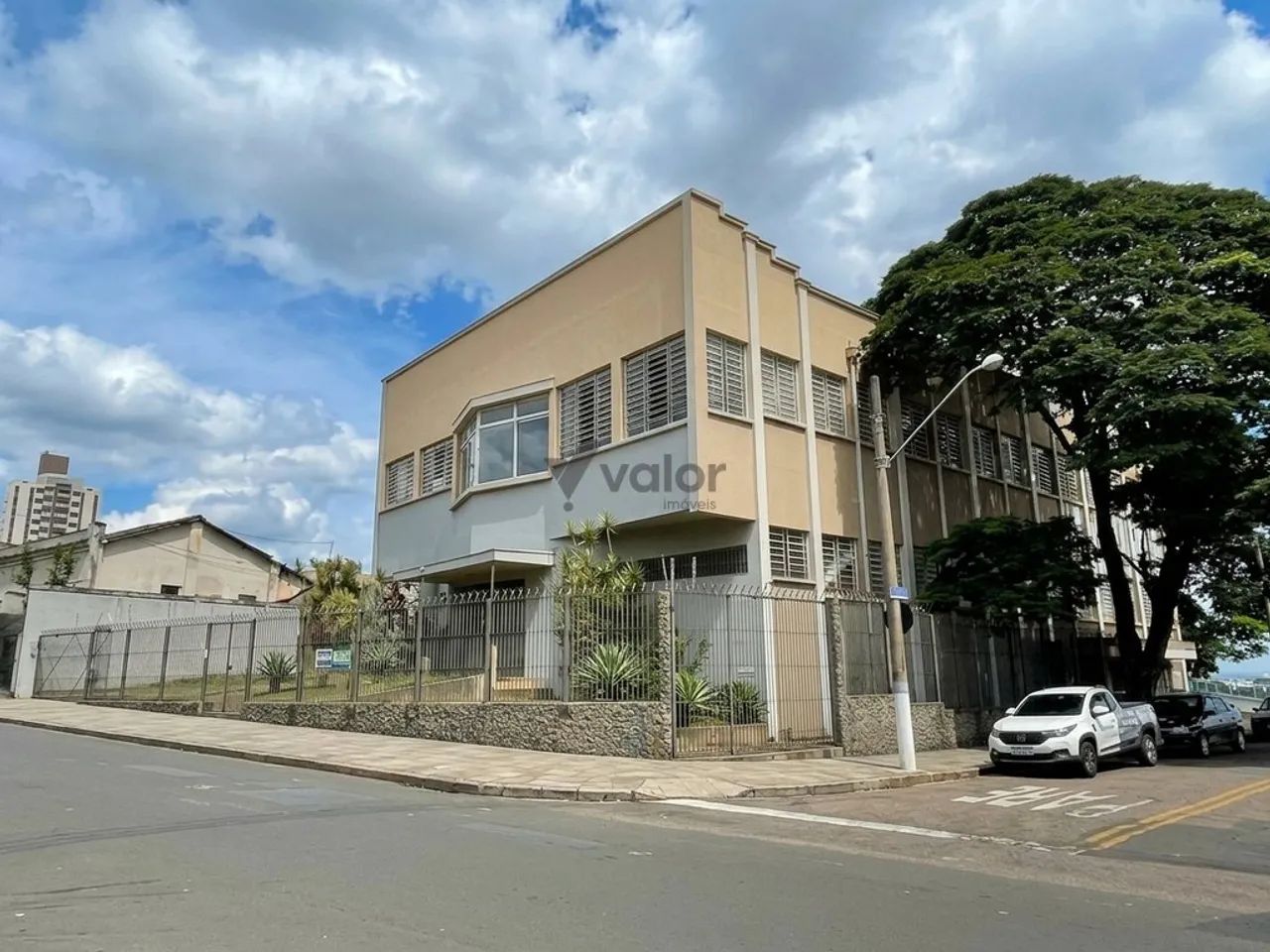 Prédio para alugar em Campinas, Bonfim, com 1280 m²