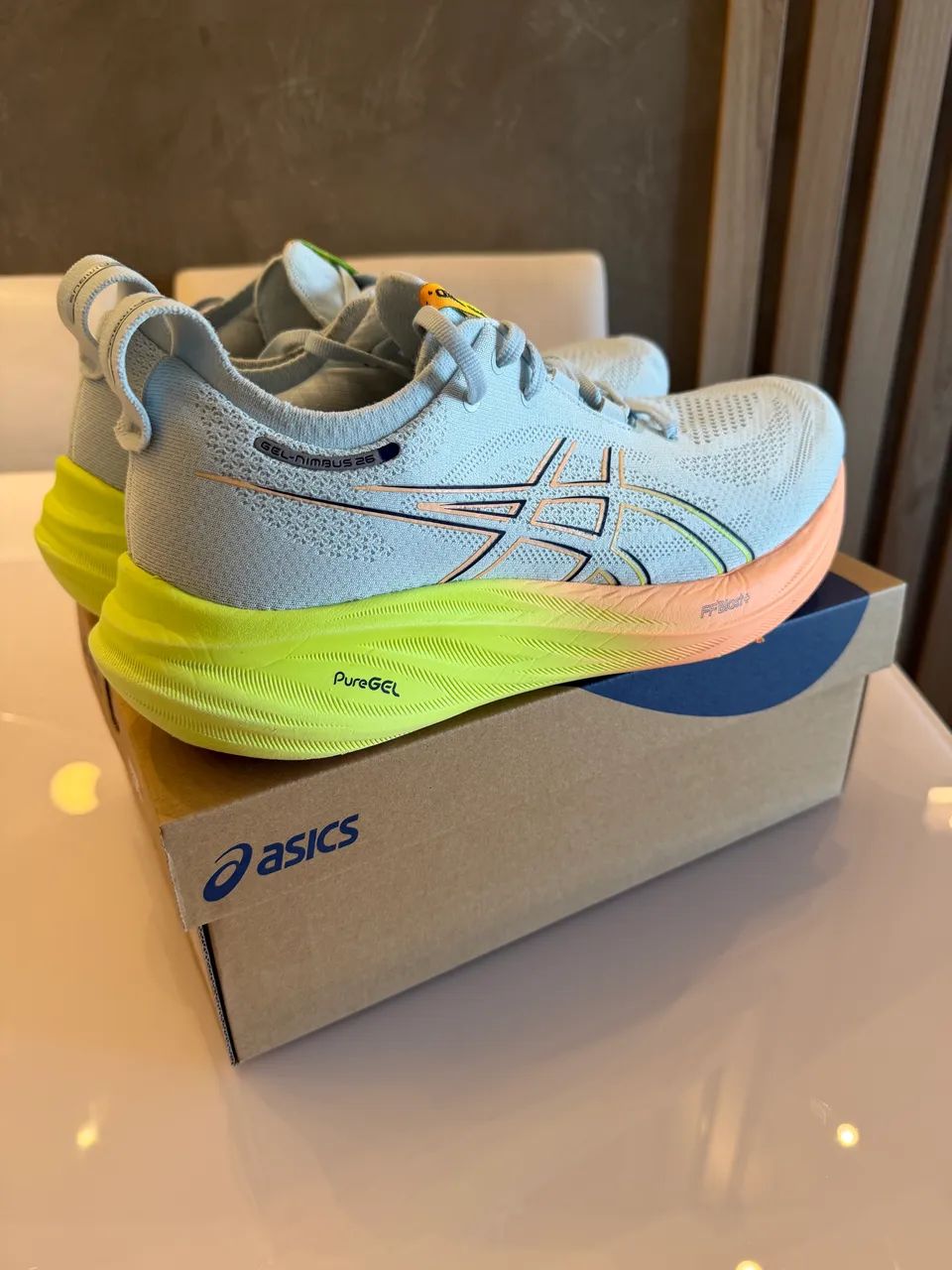 Tênis Asics Nimbus 26 - Edição Paris - Calçados Esportivos