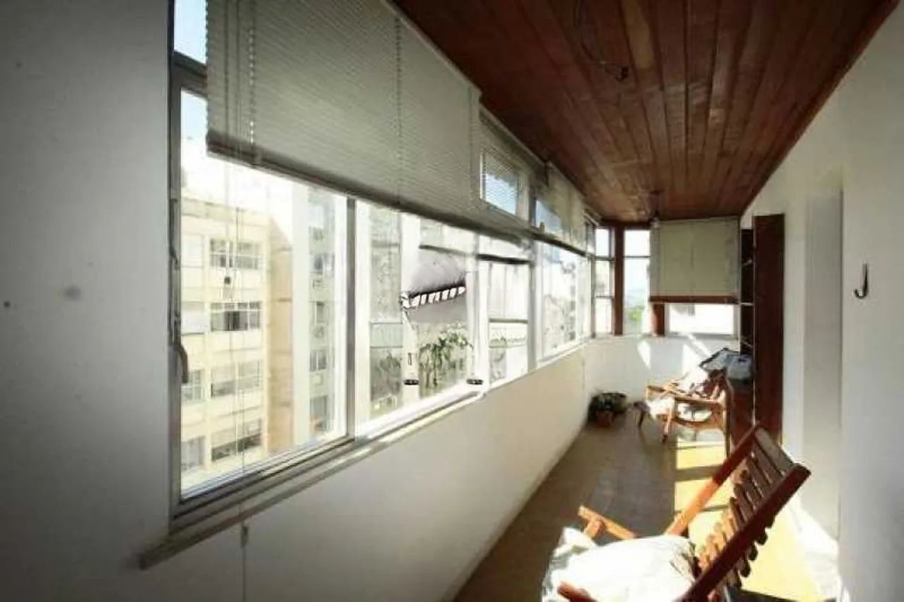 Apartamento - / Residencial / Glória