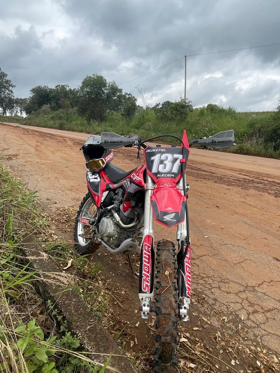 Vende Se Crf 230 ou troco por Bros 160 ACEITO OFERTA  - Foto 3