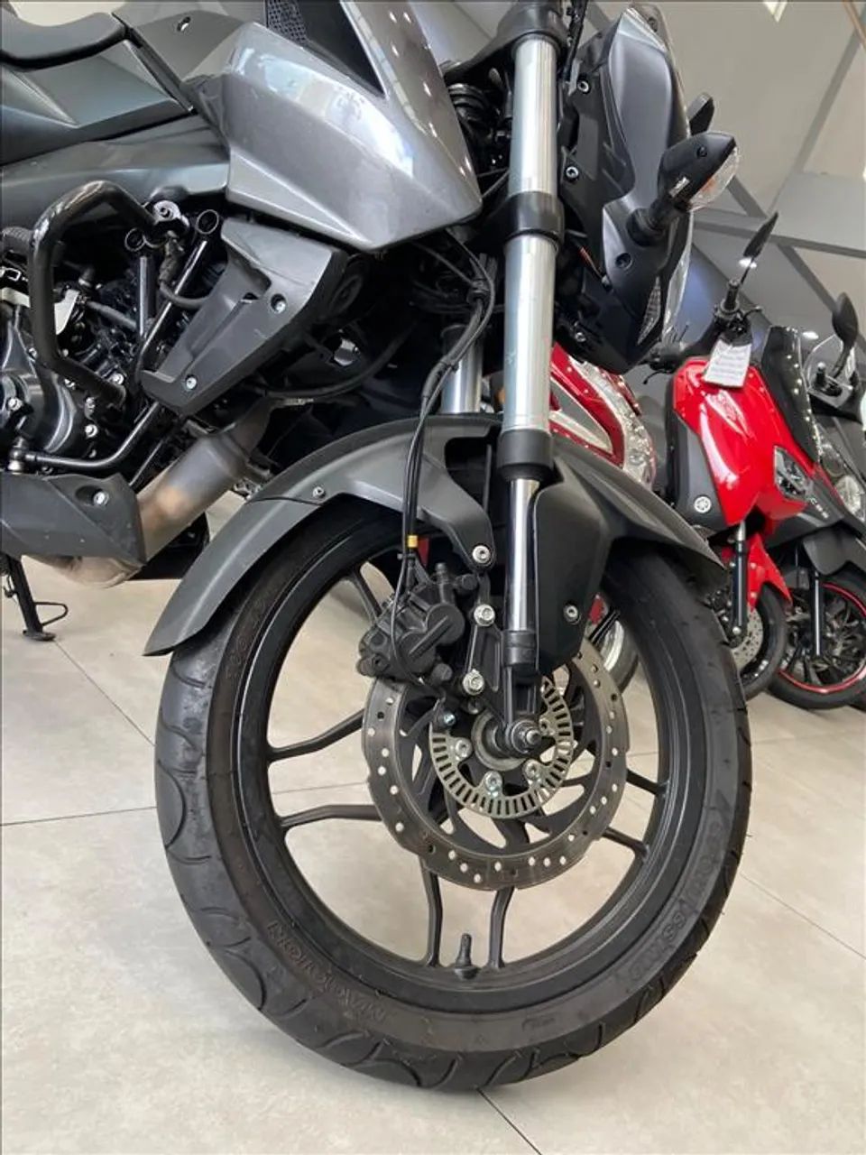 BAJAJ DOMINAR 160 - Foto 4