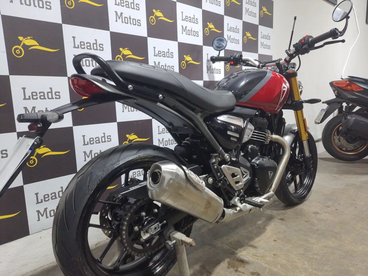 Triumph SPEED 400 - Foto 3
