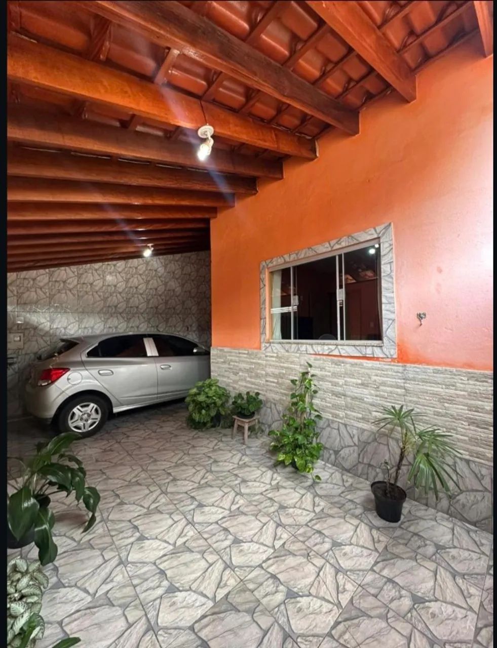 CASA NO BAIRRO INDUSTRIAL