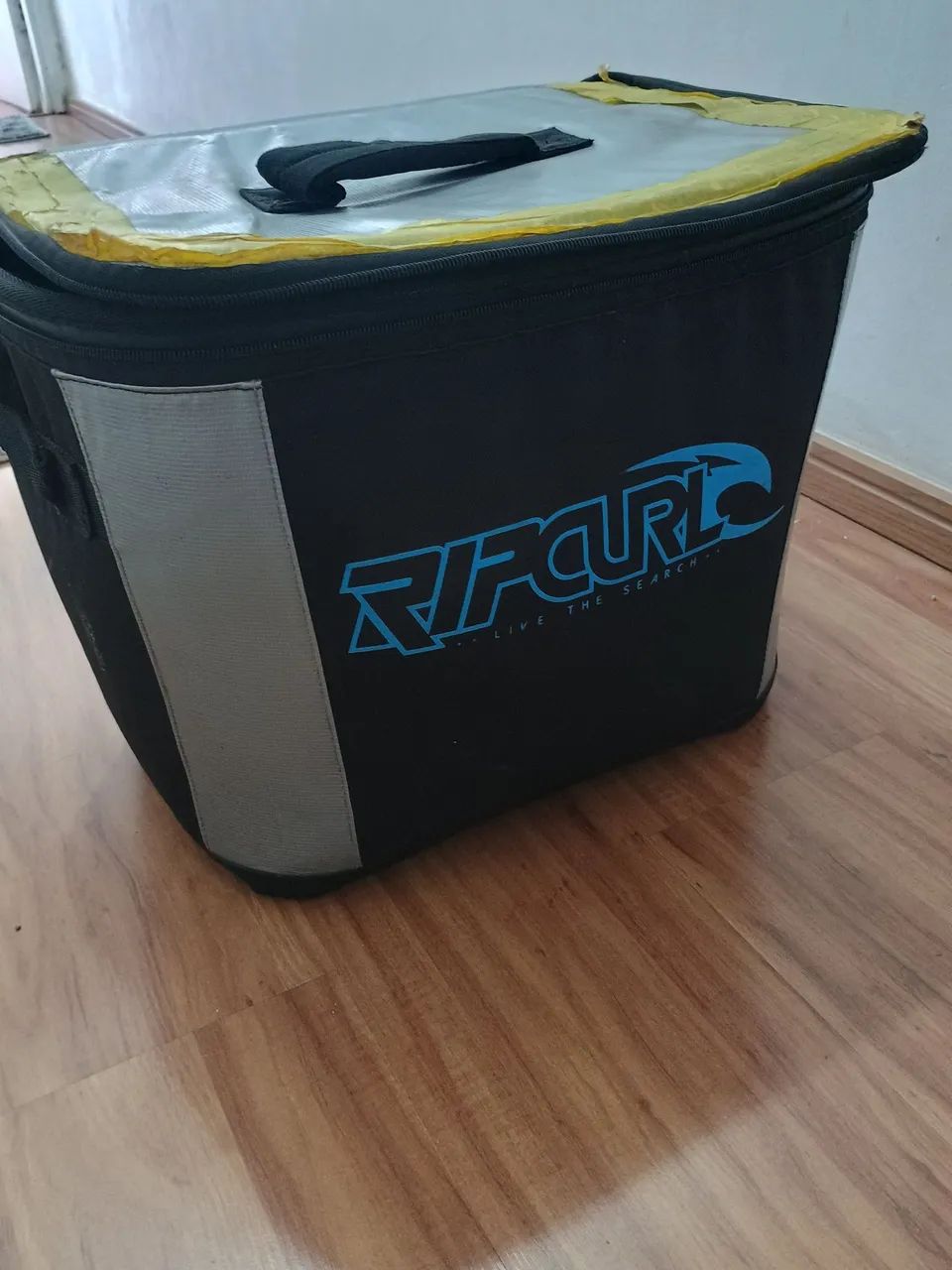 Bolsa térmica/cooler RIP CURL 40l 