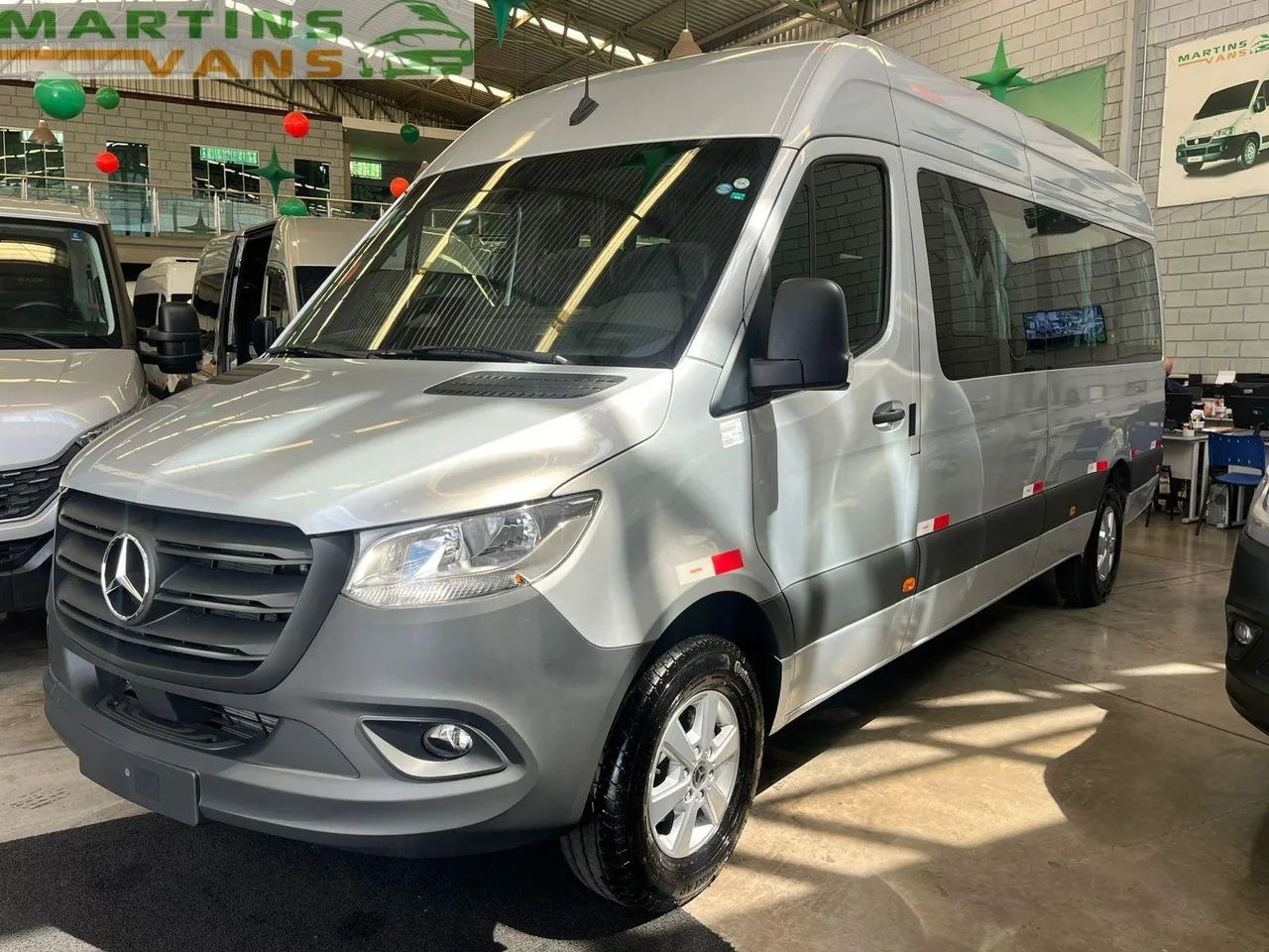 SPRINTER 417 2026 EXTRA LONGA 20 LUGARES EXECUTIVA ZERO KM  PRATA 2025/2026