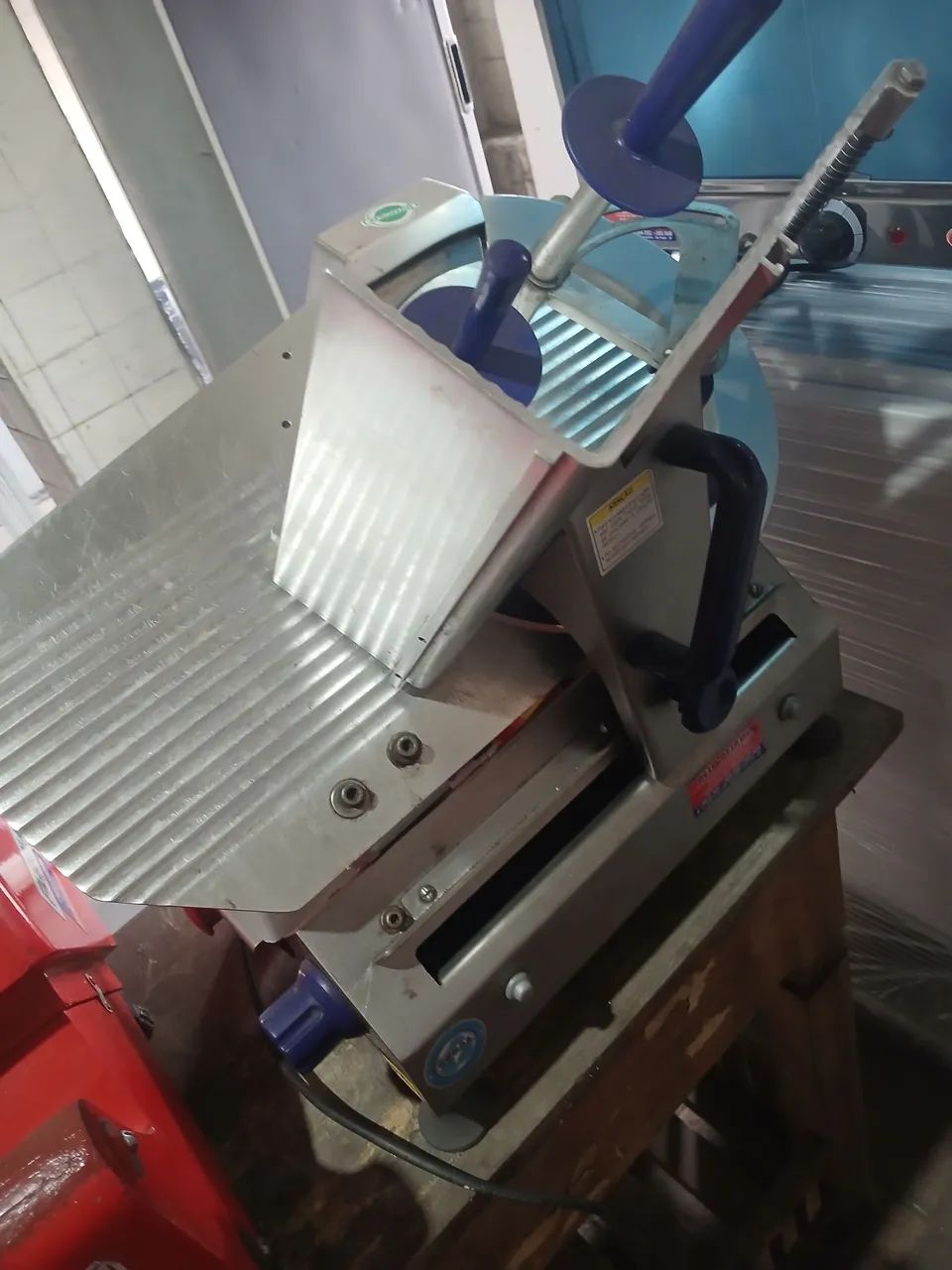 Cortador de frios e balança eletrônica e refresqueiras  - Foto 2
