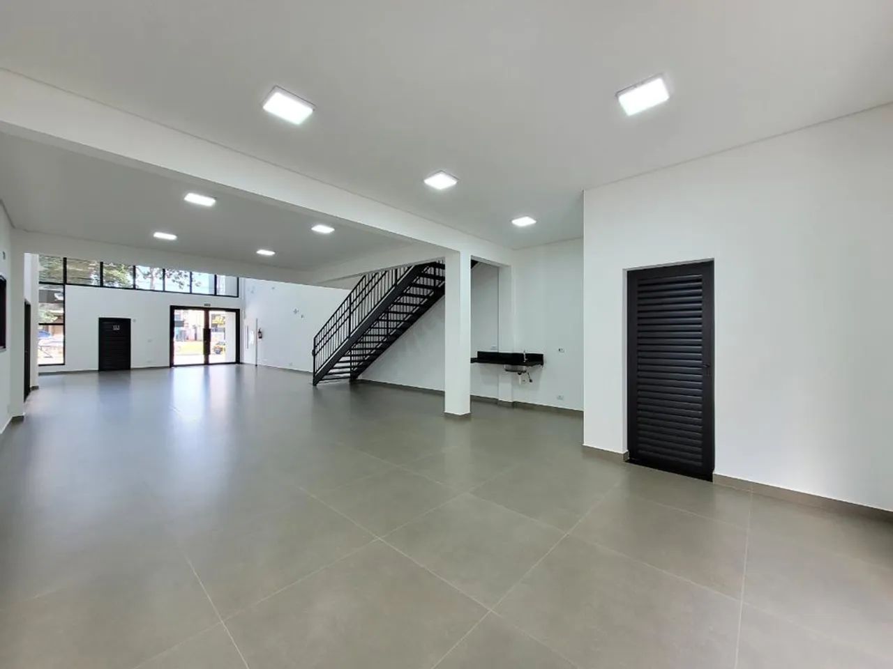 Sala para alugar em Maringá, Zona 04, com 199 m² - Foto 3