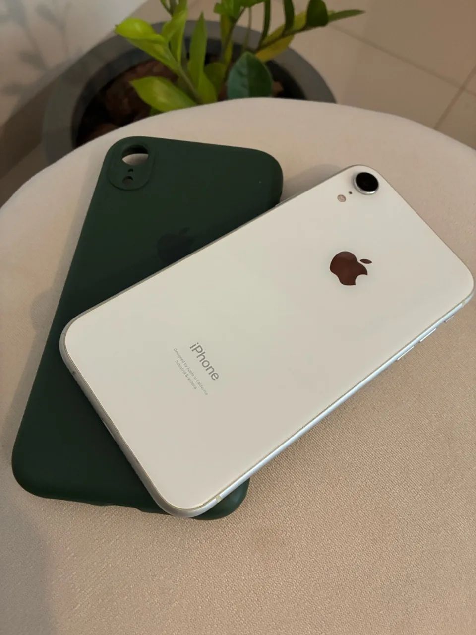 VENDO IPHONE XR - BEM CONSERVADO! - Foto 2