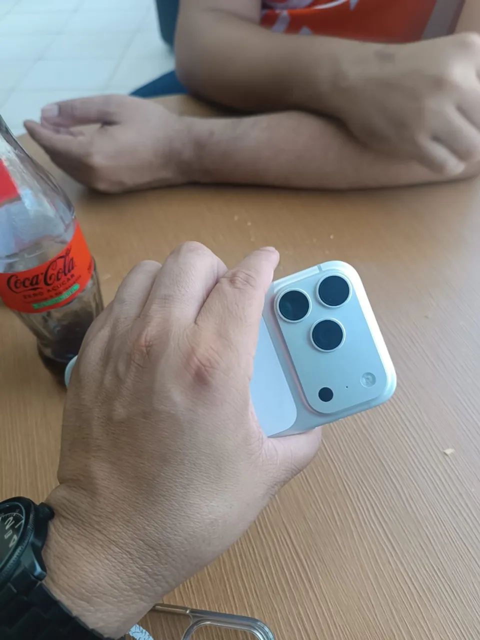 iPhone 17 Pro Branco 256g - Foto 3