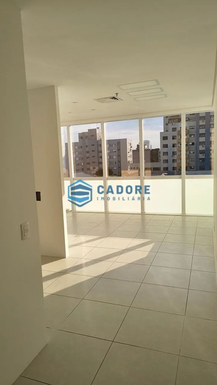 SALA AÉREA NO CENTRO COM 59m² - Foto 3