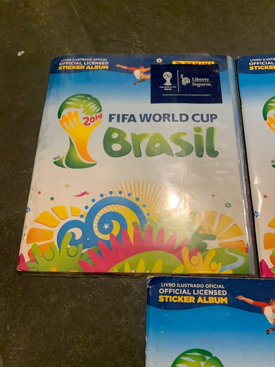 3 álbuns da copa Brasil futebol 2014 fifa  - Foto 2