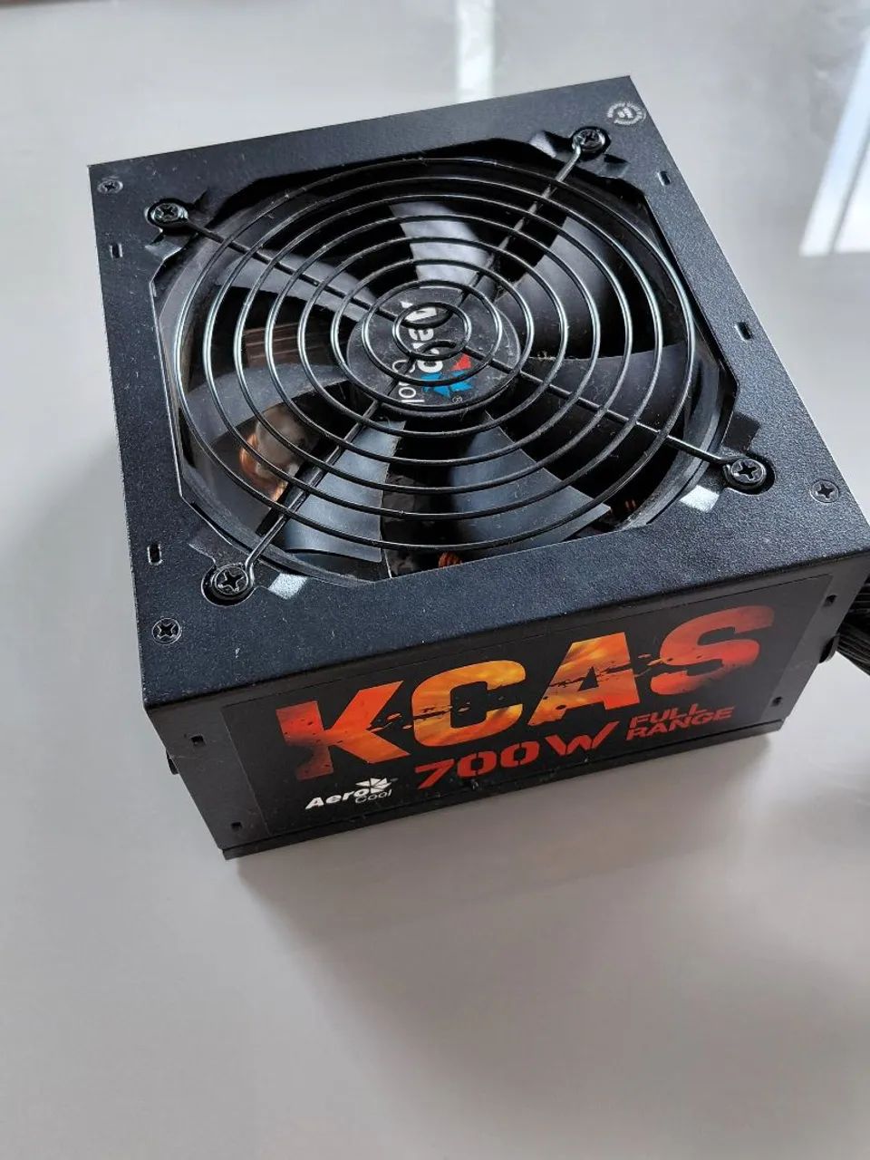 Fonte aerocool 700w