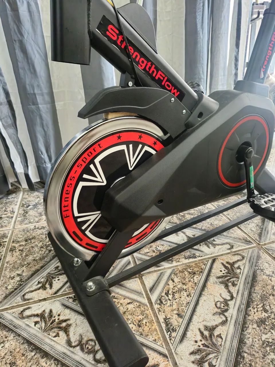Bicicleta ergonômica spinning - Foto 2