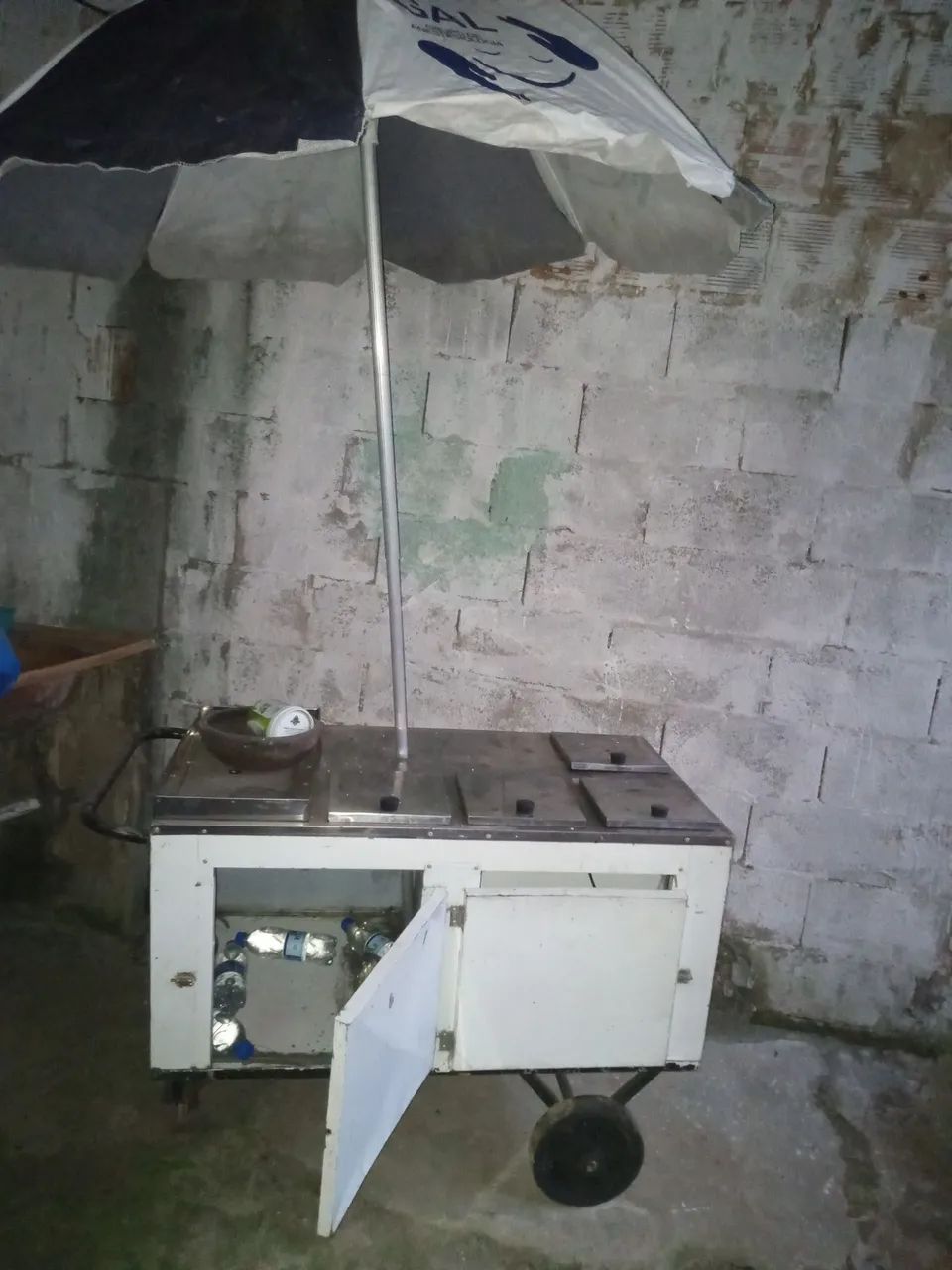 Vendo carrinho de hot dog 