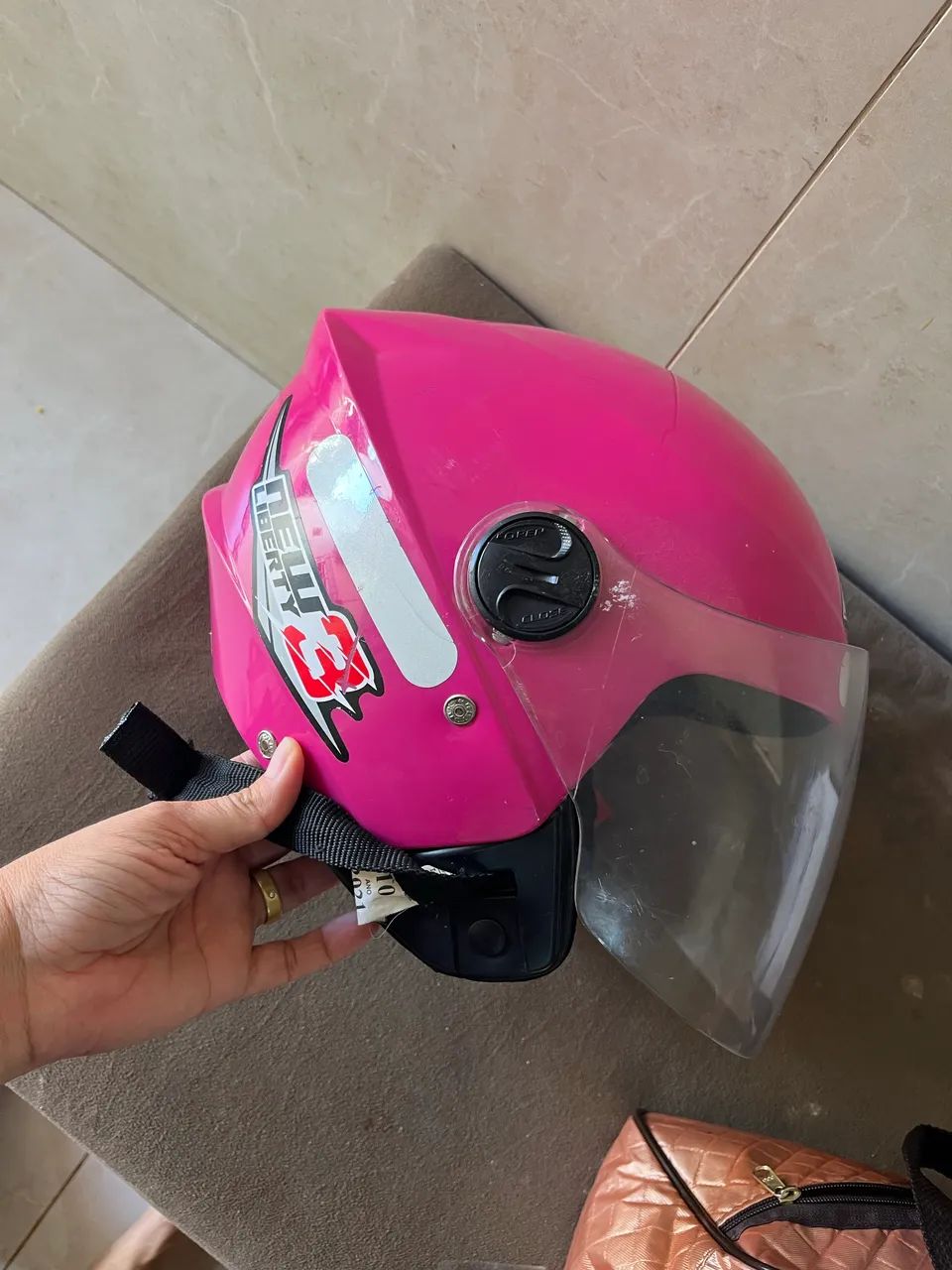 Capacete rosa  - Foto 4