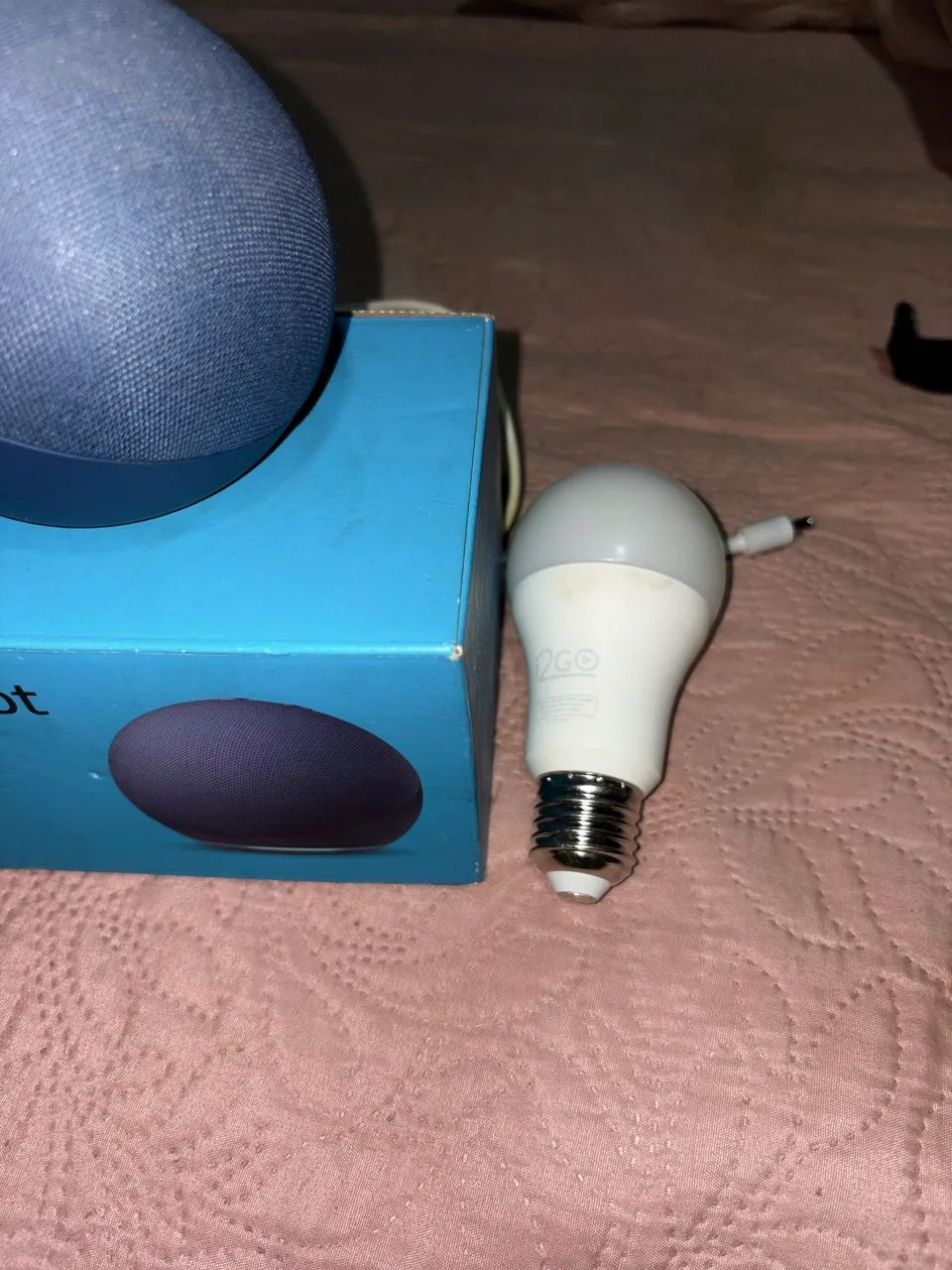 Echo dot 5º geração + lâmpada i2GO  - Foto 3