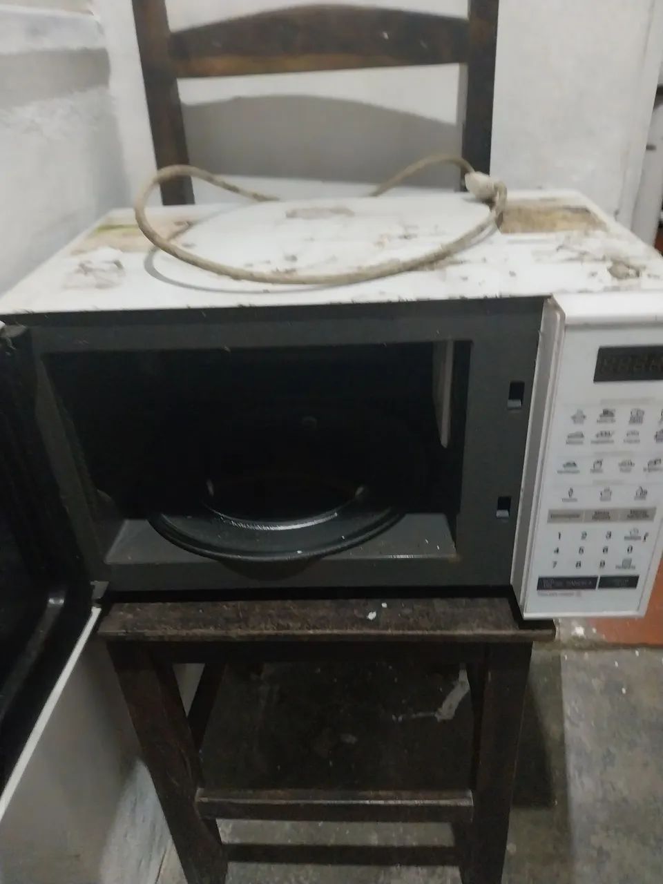Micro-ondas com defeito. - Foto 2