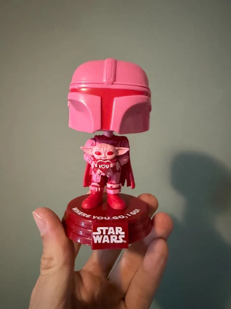 funko pop mandalorian grogu rosa #498