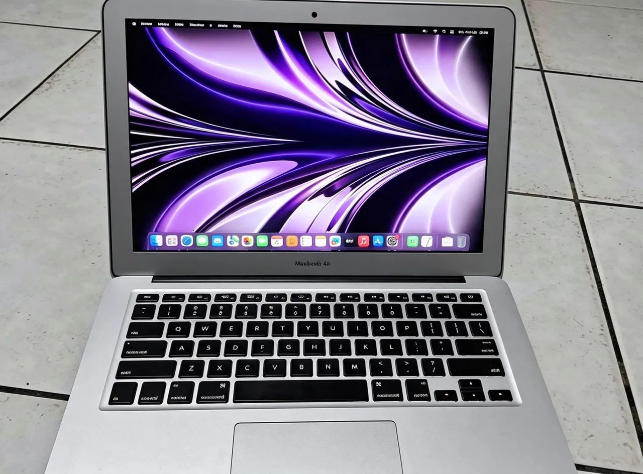 MacBook Air 13-Versão macOS Ventura 13.7.8. Leia a descrição