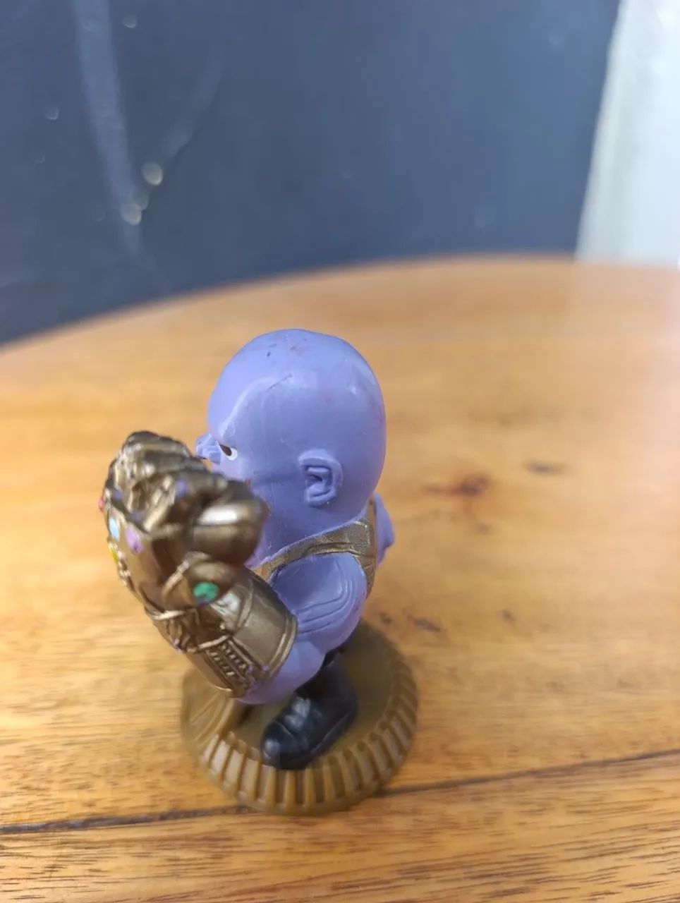 BONECO THANOS MANOPLA DO INFINITO. PROMOCIONAL LACTA 2019 - Foto 4