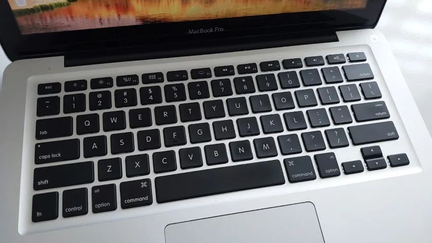 MacBook Pro de 13 polegadas (2011) - Foto 3