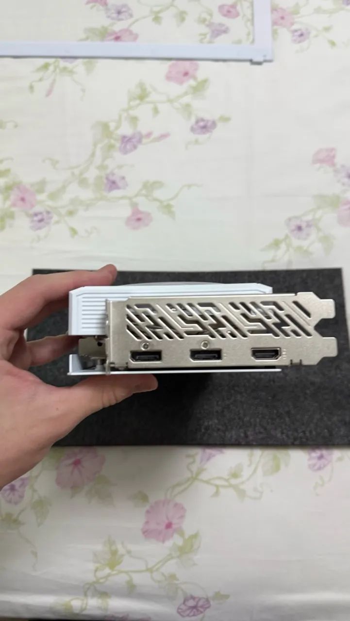 RX 9060 XT 16gb  - Foto 4