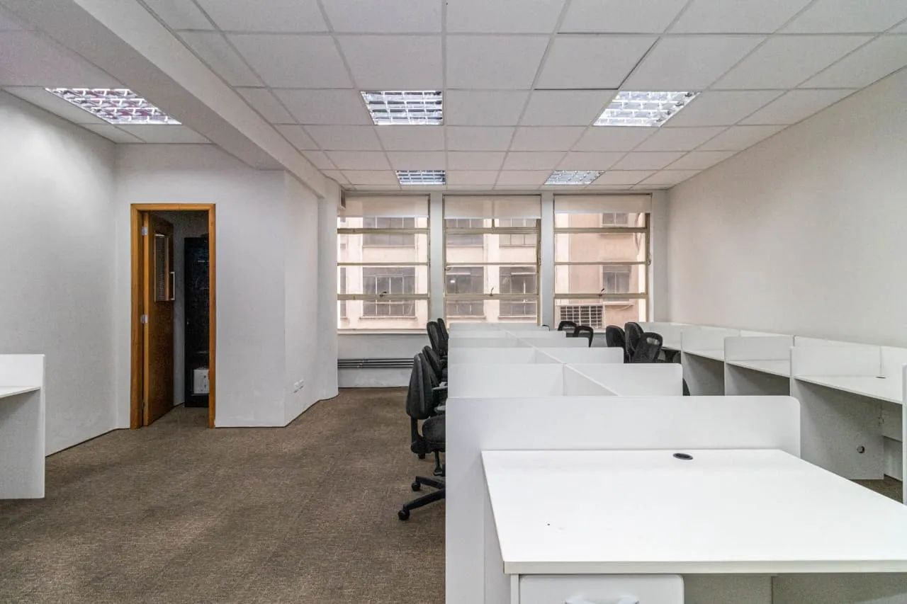 Sala comercial na Rua Sete de Abril, 252 - Cj.31  100 m²