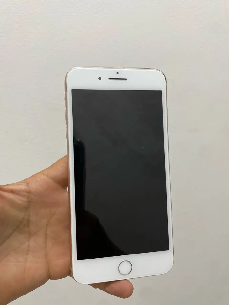 ? iPhone 8 Plus 256GB Rose Gold | Bateria 100% | R$ 499 - Foto 2