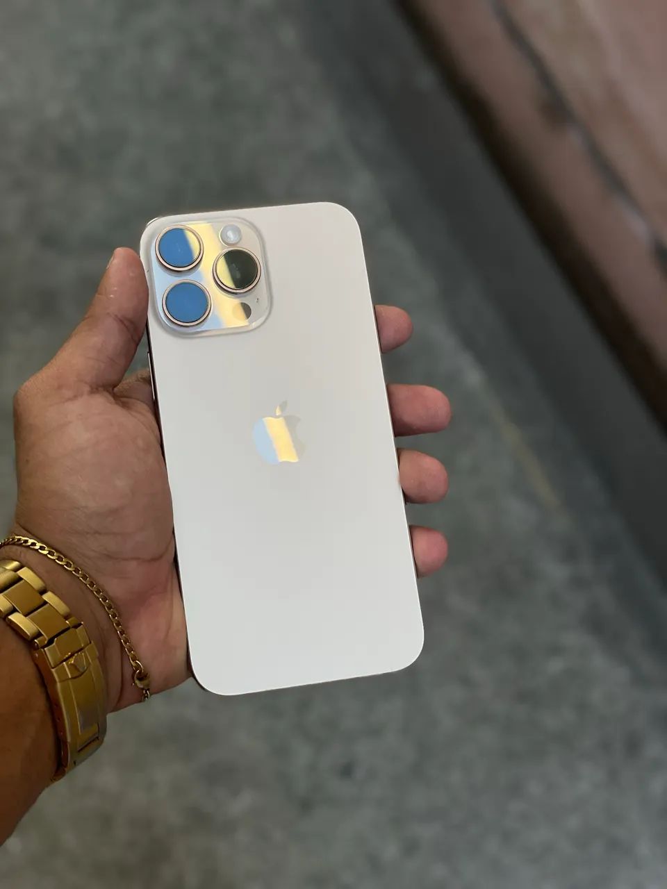 iPhone 16 pro max 