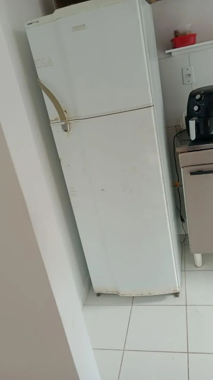 Vendo geladeira 