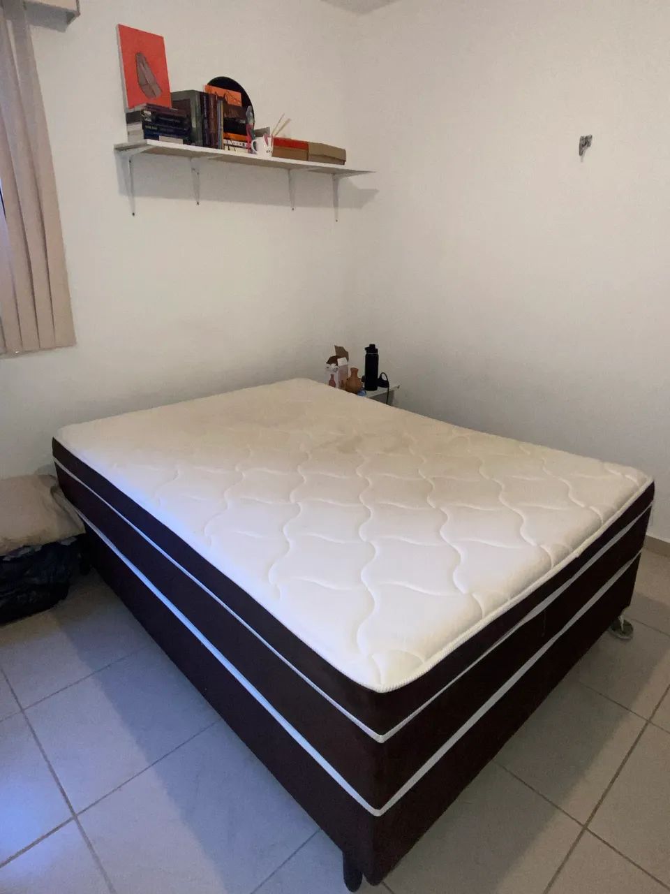 Cama casal box com colchão 