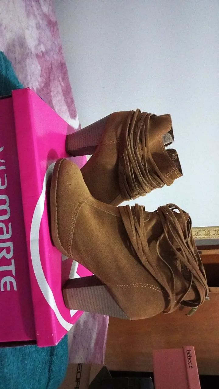 Bota Marrom de veludo - Foto 2