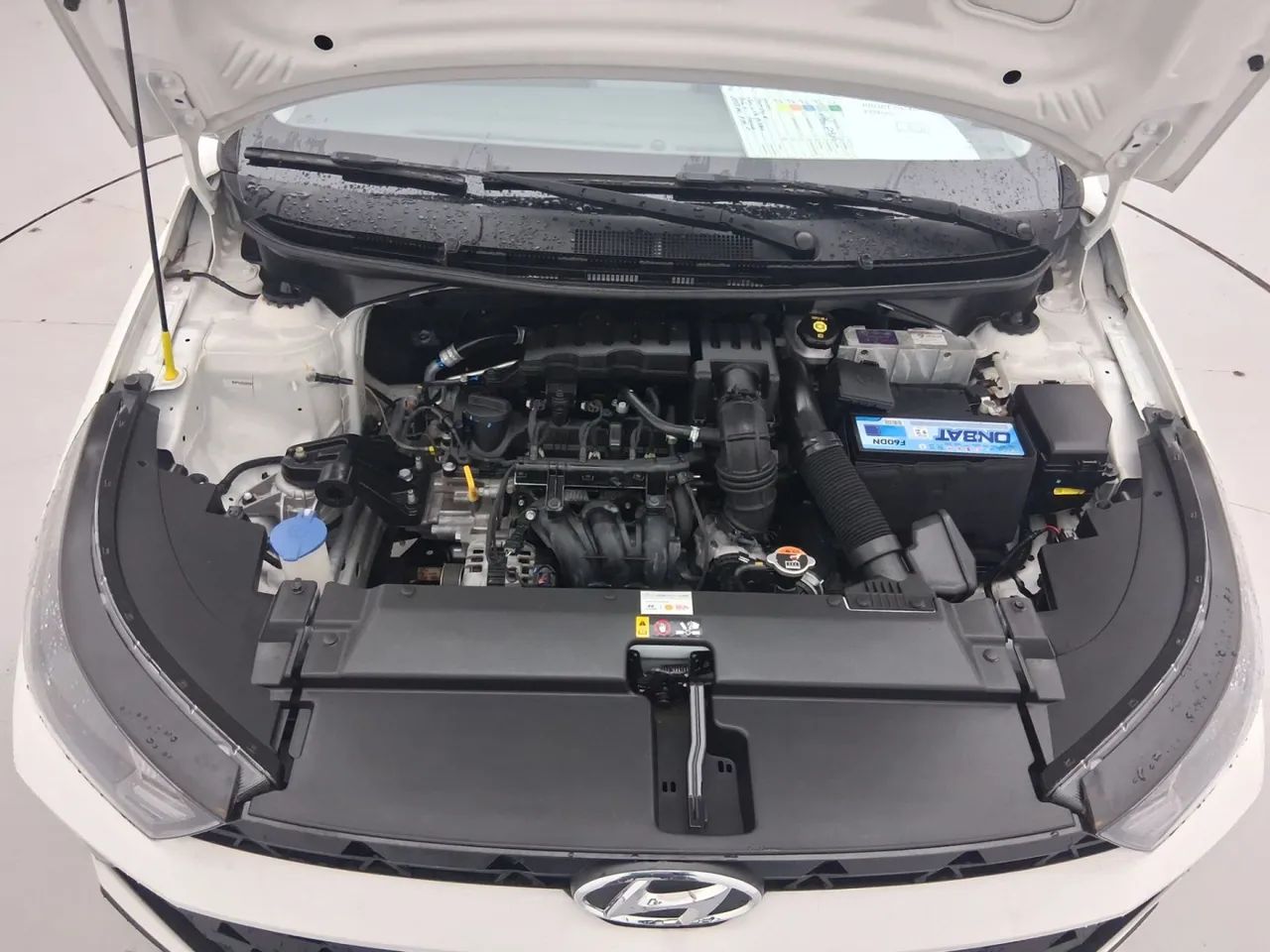 Hyundai HB20S Comfort Plus 1.0 Flex 12V Mec., foto 10 de 18