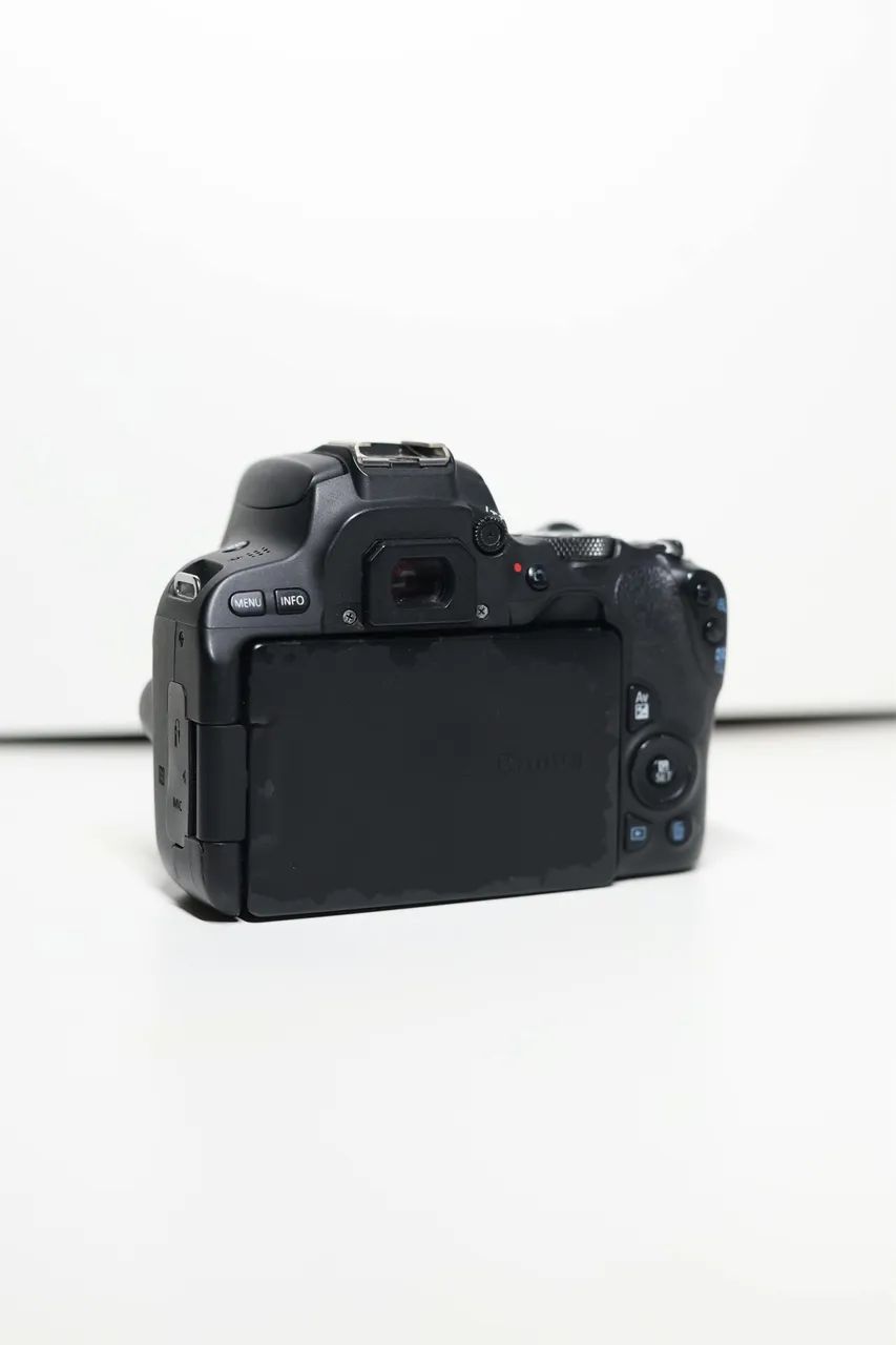 Canon Sl2 com 18-55 - Foto 2