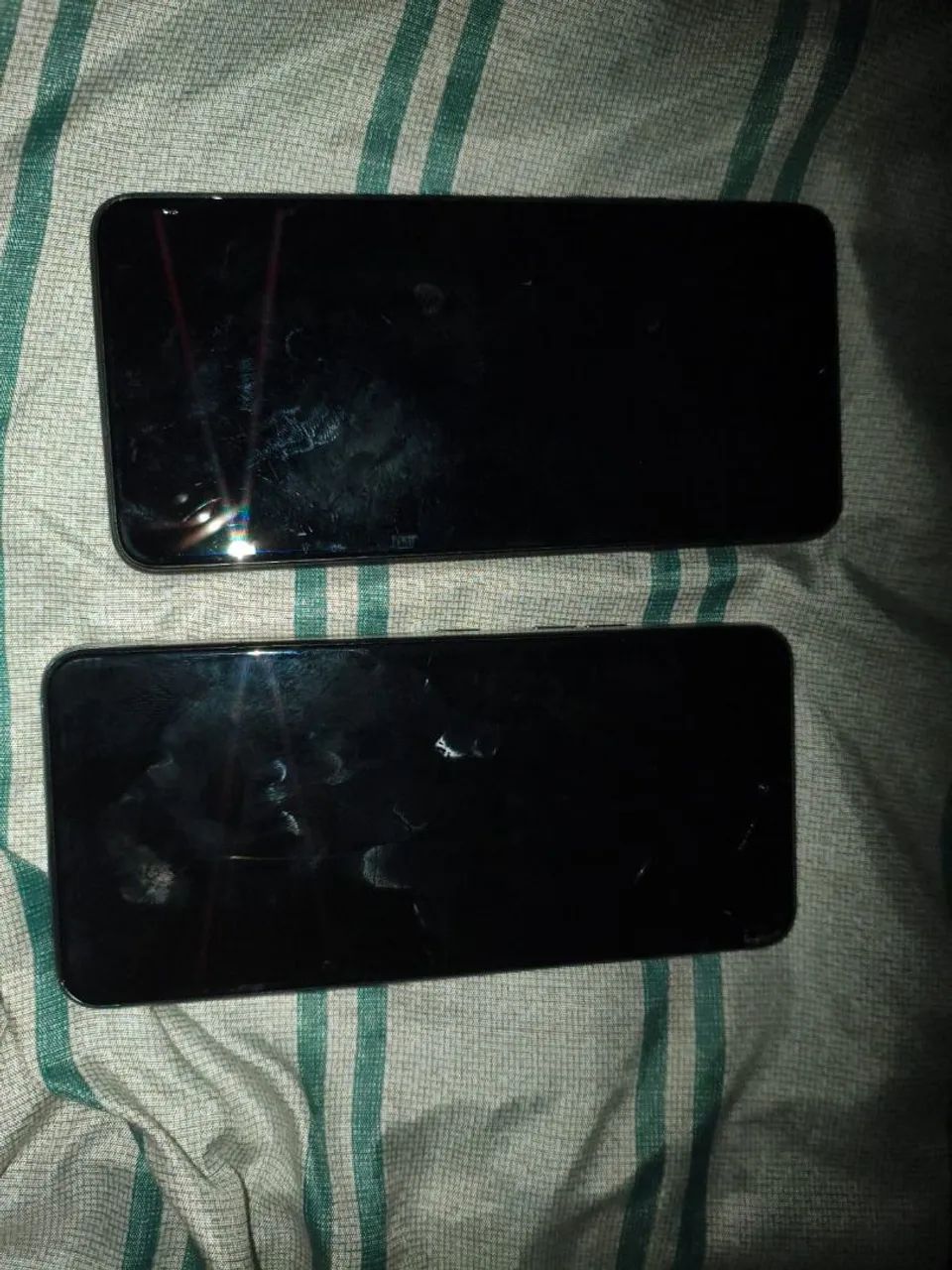 Celular LG k62+ (Prateado) Samsung (preto)