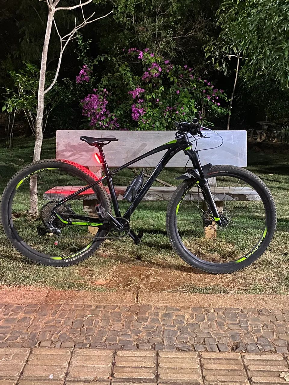 Bicicleta OGI  - Foto 2