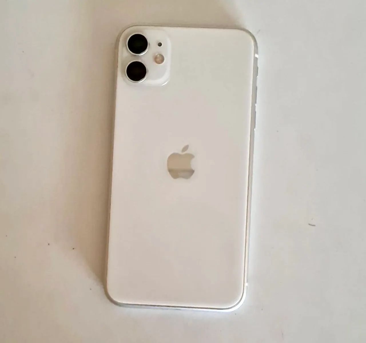 iPhone 11 128 em perfeito estado 1000 reais - Foto 3