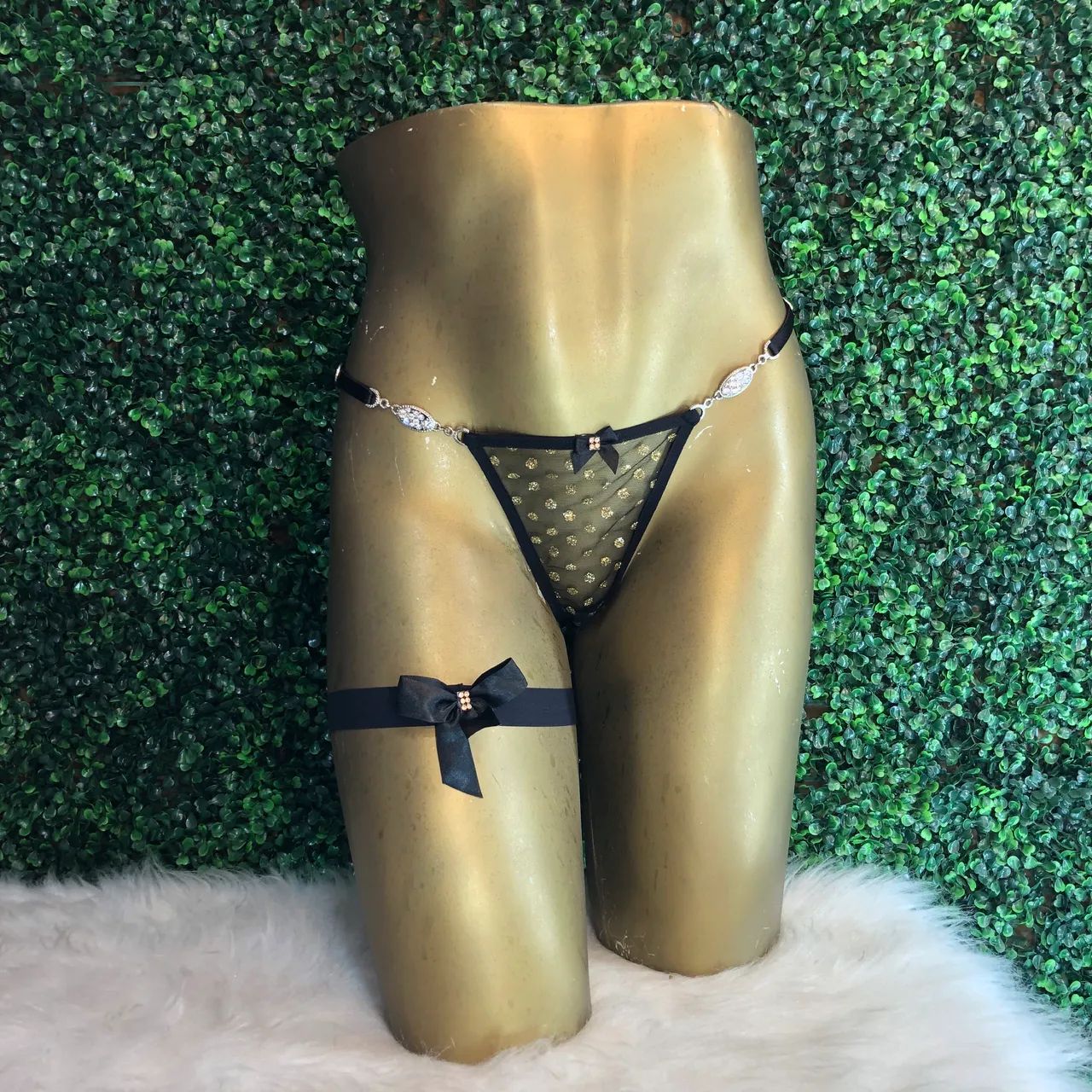 Calcinha Fio Luxo c/ Strass- TAMANHO ÚNICO 