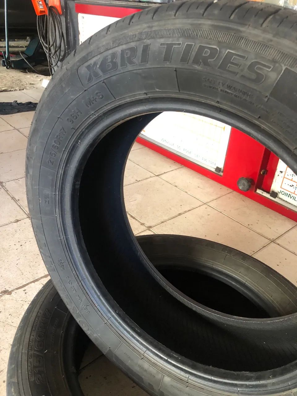 Vendo Pneus 17