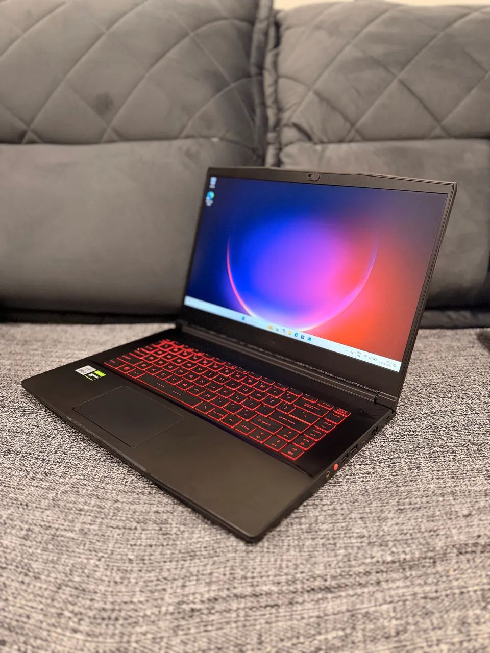 Notebook MSI - GTX 1650 / Intel Core i5 10500H / 32GB de Ram / SSD