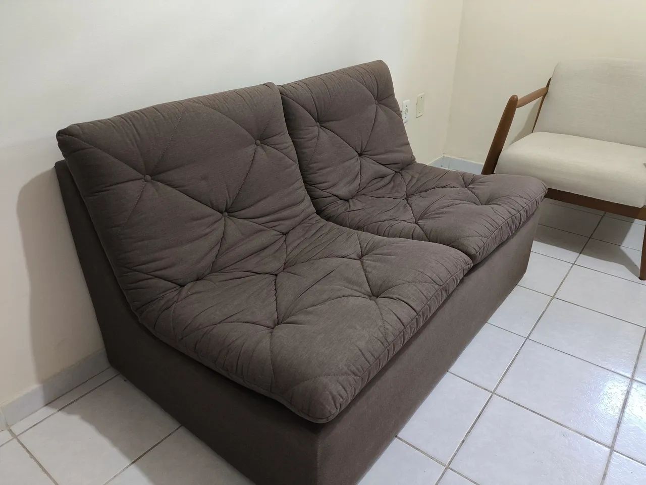 SOFÁ SUPER CONFORTÁVEL - Foto 3